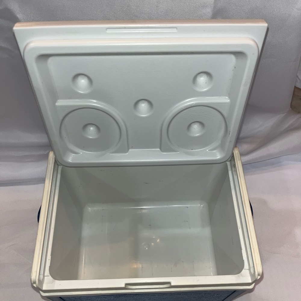 Coleman Flip Top Lid Personal Mini Cooler 5205 6 Pack Blue Lunchbox Made USA - Picture 5 of 11